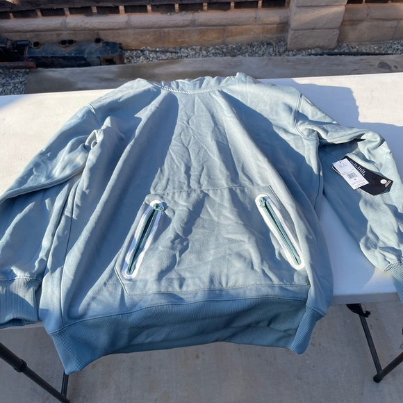 Volcom spring shred hoodie. - Picture 2 of 5